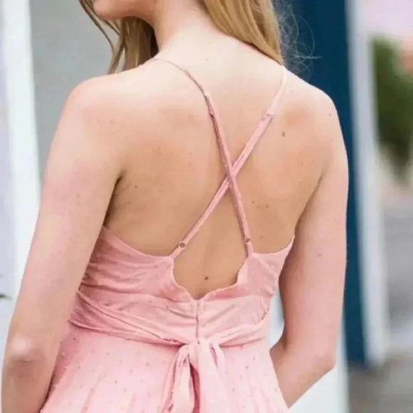 🆕Amaryllis Breeze Swiss Dot Tiered Ruffle Romper🆕 - Picture 4 of 12